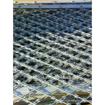 Welded razor wire mesh